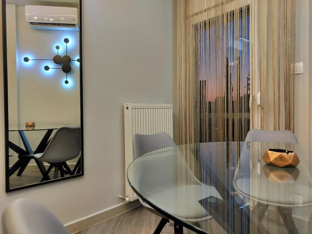 Spacetwo "Downtown Chill" By #Gimispace Lux Apt Thessaloniki Exterior foto